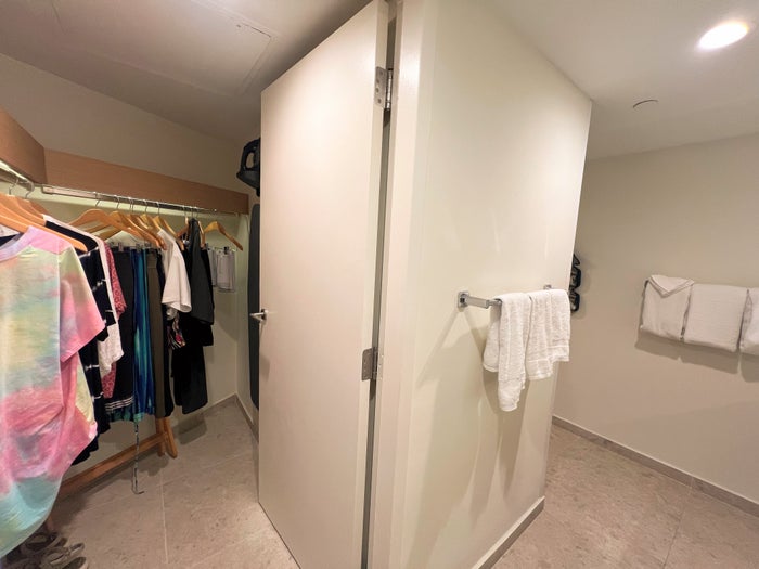 Aruba Marriott Resort bathroom closet