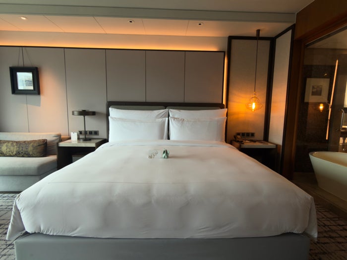 Conrad Bangkok bed front