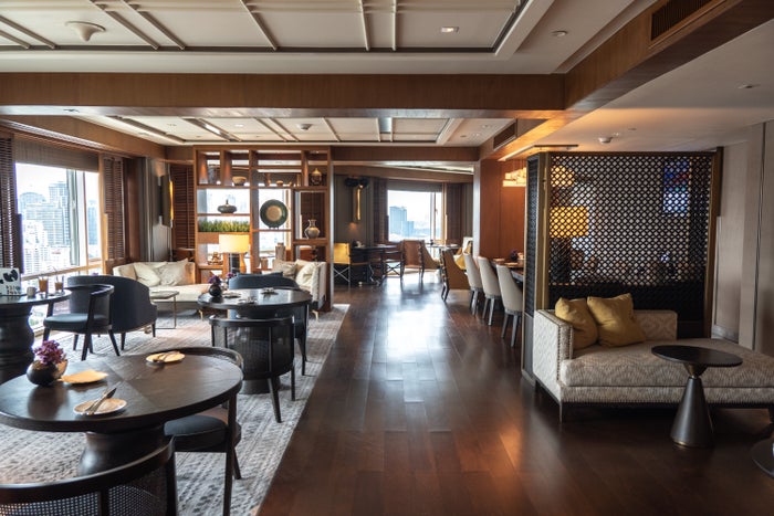Conrad Bangkok lounge