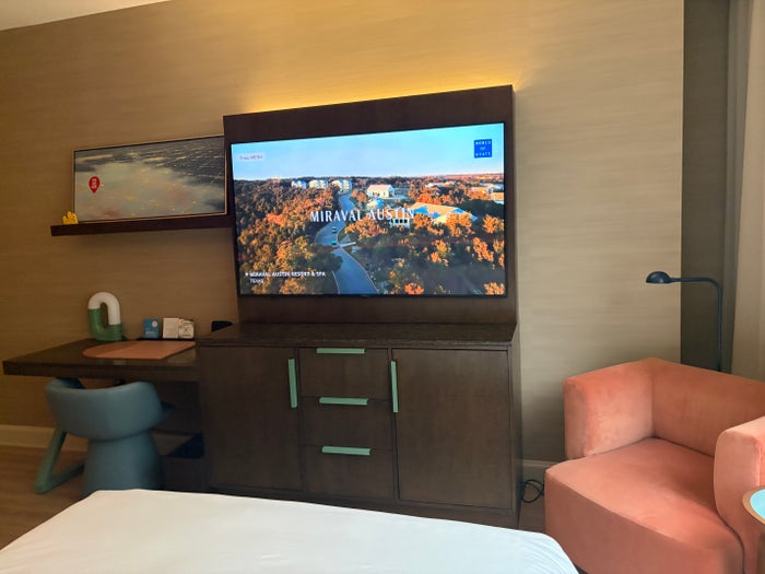 Hyatt Centric Mag Mile tv and desk Hyatt Centric Mag Mile tv and desk