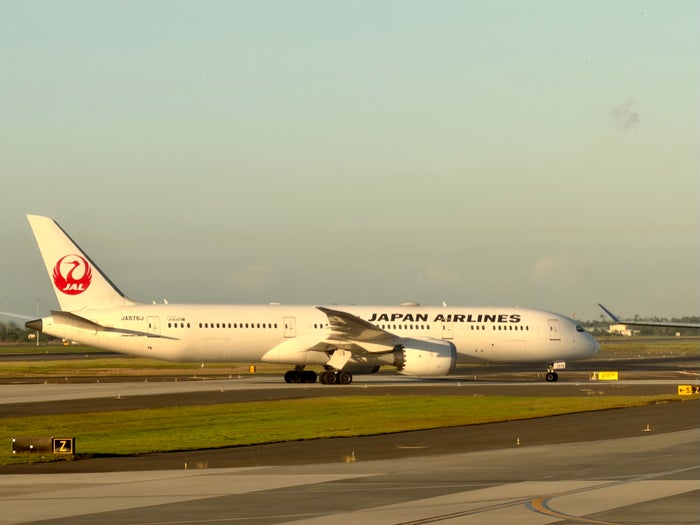 Japan Airlines Boeing 787 Dreamliner at Honolulu HNL Hawaii