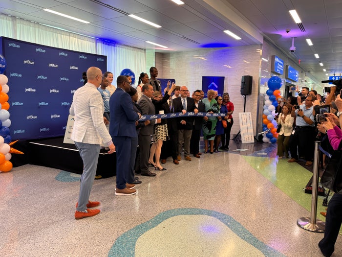 JetBlue at FLL ribbon cutting JetBlue at FLL ribbon cutting