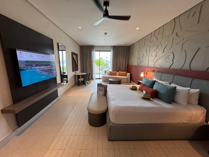 Zemi Miches king room
