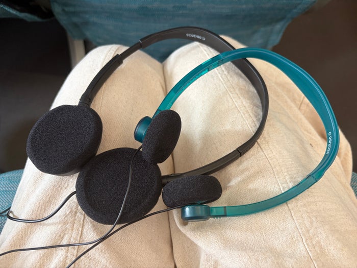 Cathay Pacific adults and kids headphones Cathay Pacific adults and kids headphones