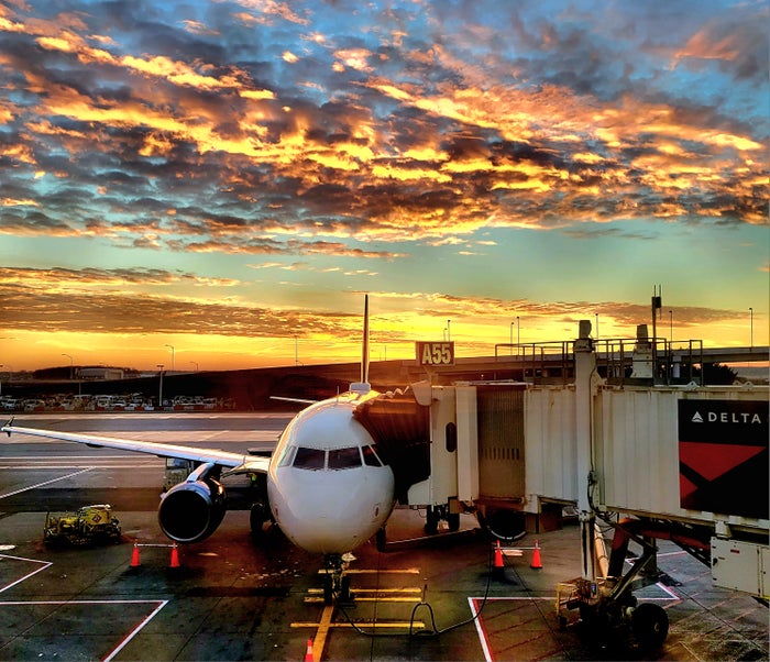 6 Reasons Why I Prefer Booking Early-Morning Flights