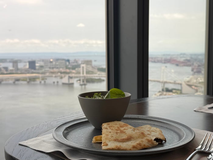 Fairmont Tokyo Gold Lounge quesadilla Fairmont Tokyo Gold Lounge quesadilla