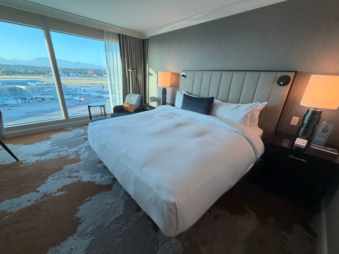 Fairmont Vancouver Airport King Bed