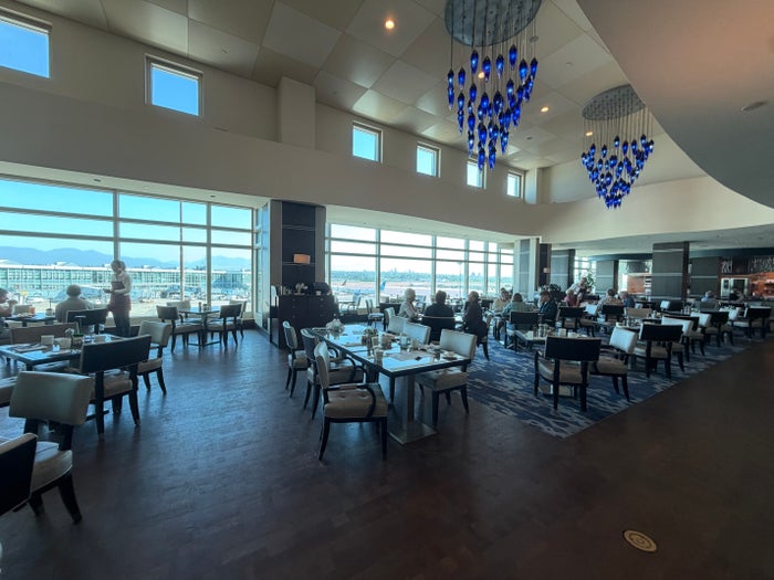 Fairmont Vancouver Airport Restauranr Fairmont Vancouver Airport Restaurant