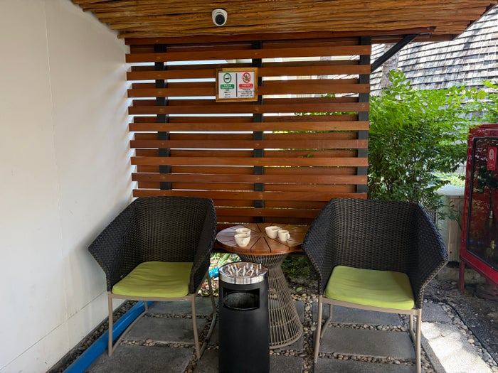 Holiday Inn Bophut Beach smoking area Holiday Inn Bophut Beach smoking area