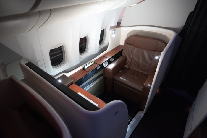 Japan Airlines 777 first full seat