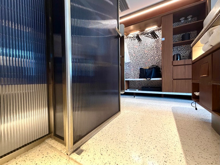 Mondrian Seoul Itaewan room shower door
