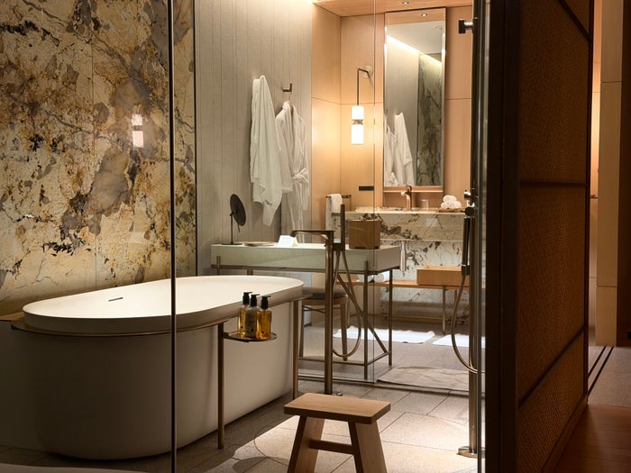 Ritz Carlton Fukuoka bathroom at night