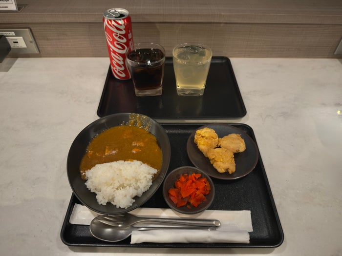 Sakura Lounge BKK chicken curry set Sakura Lounge BKK chicken curry set