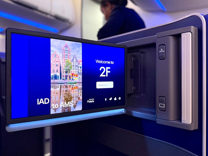 United Airbus A321XLR Polaris IFE screen