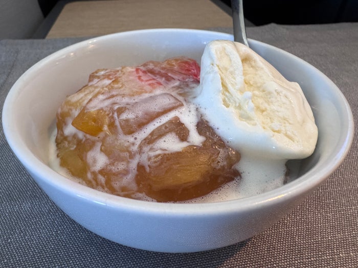 AA 777 300ER DFW JFK Flagship Suites pineapple upside down cake