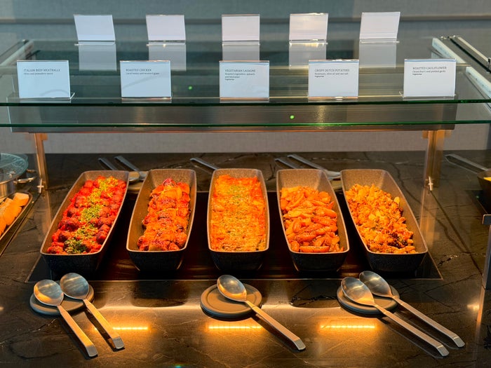 Amsterdam Amex Centurion Lounge buffet hot dishes