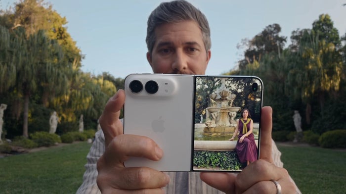 Apple iPhone Duo Preview