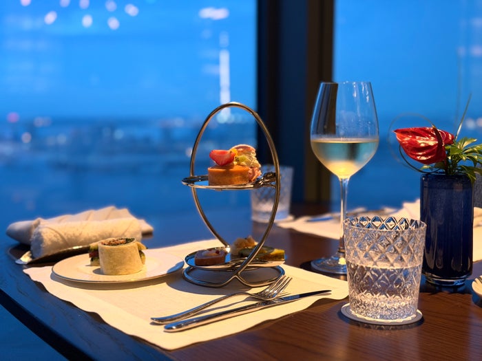 Fairmont Tokyo Gold Lounge evening snack Fairmont Tokyo Gold Lounge evening snack