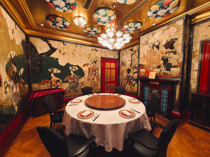 Gajoen Tokyo Chinese restaurant art