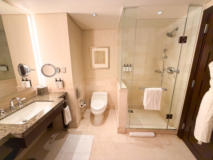 InterContinental Boston by IHG bathroom Image Credit Chris Hassan