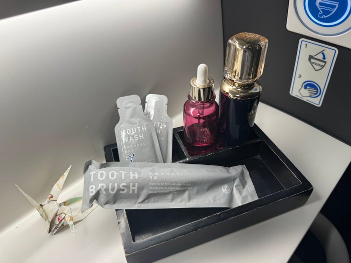 Lavatory toiletries Lavatory toiletries