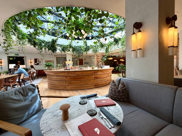 Six Senses London Six Senses Place restaurant seating