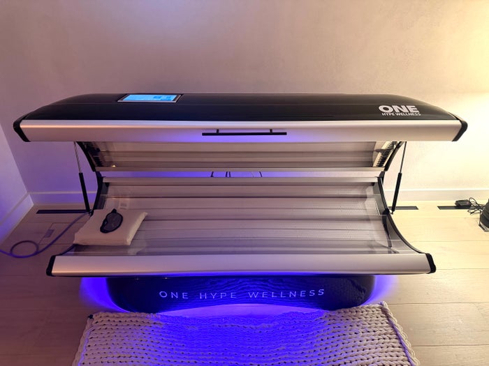 Six Senses London spa red light therapy