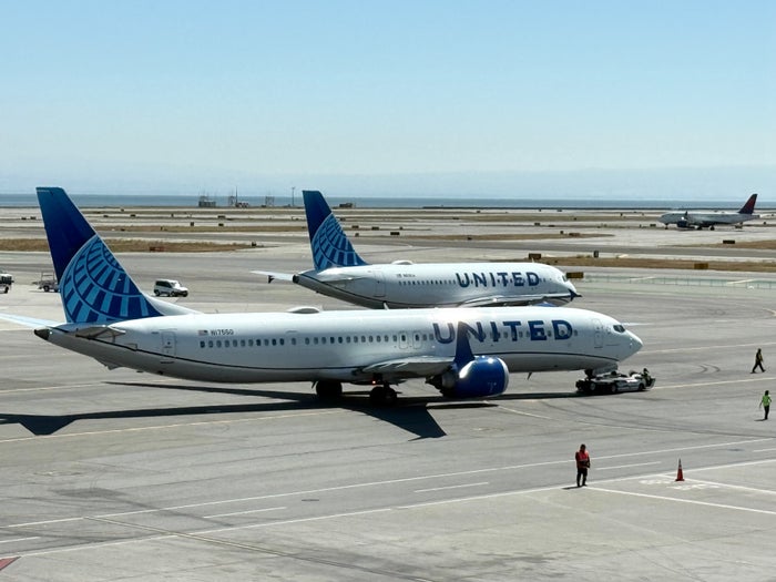 United Boeing and Airbus planes at San Francisco Airport SFO
